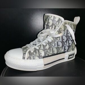 Dior high top sneakers 
Like new 
No box 
Size 9 or 42